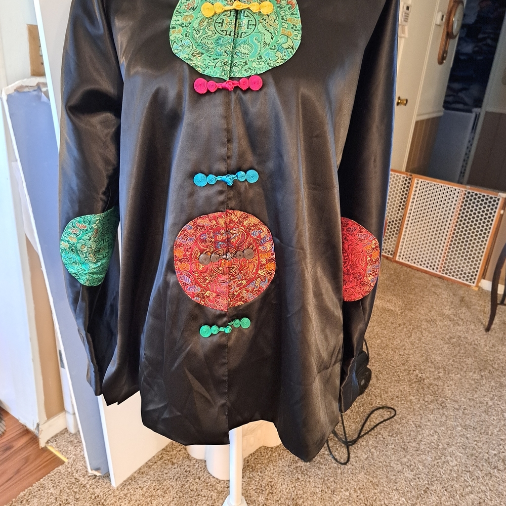 Tang Xiu Black Embroidered Manderin Jacket